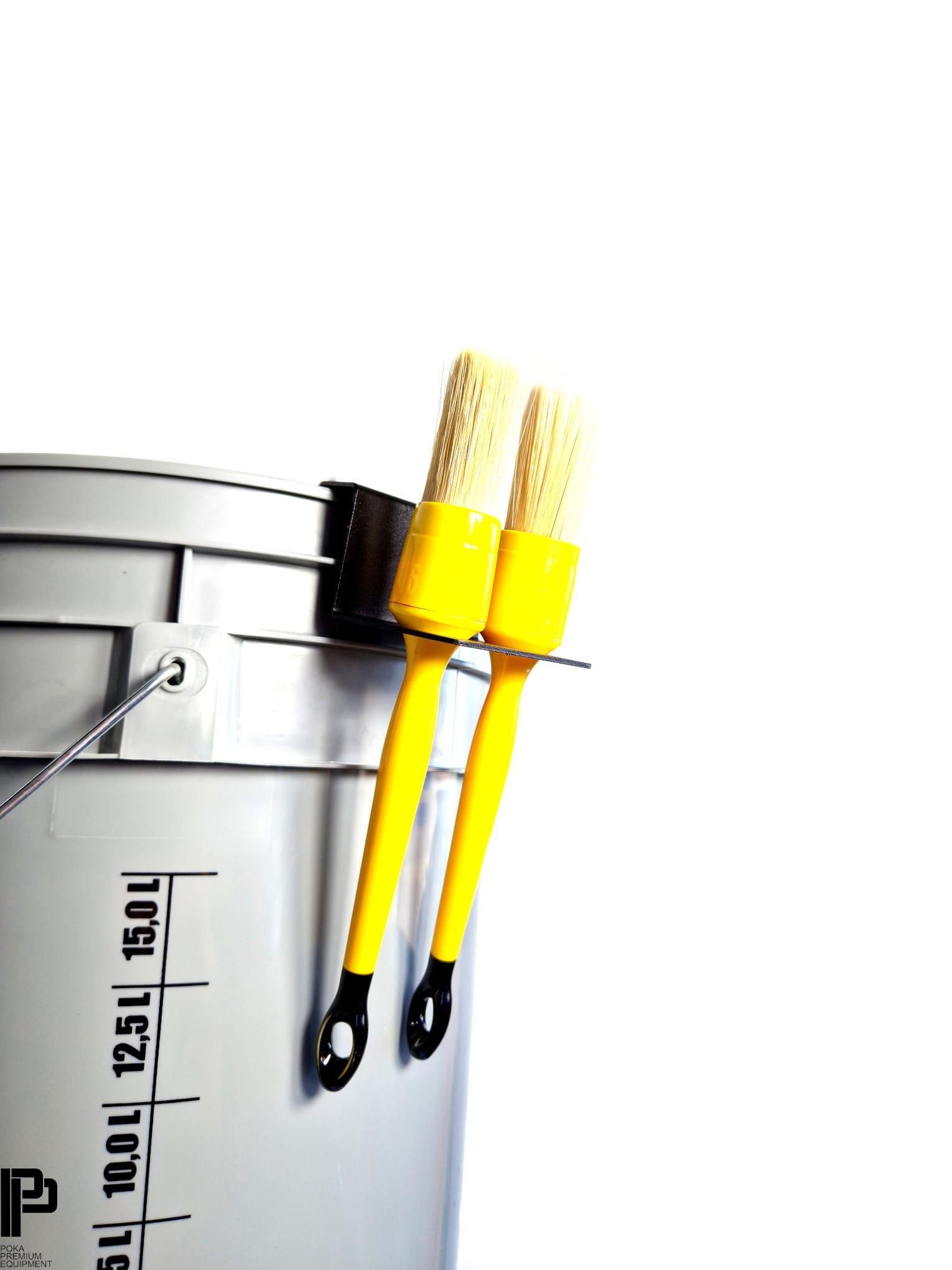 Poka Premium Bucket Mounted Brush Holder 2/4